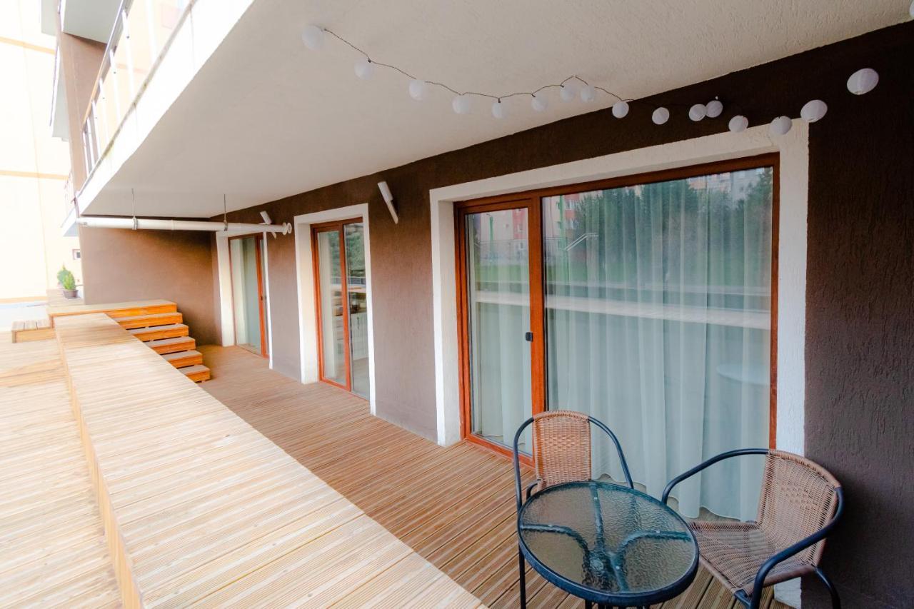 Transylvanian Apt. W/ Lrg. Terrace And Parking - Karpatenhaus Braşov Esterno foto